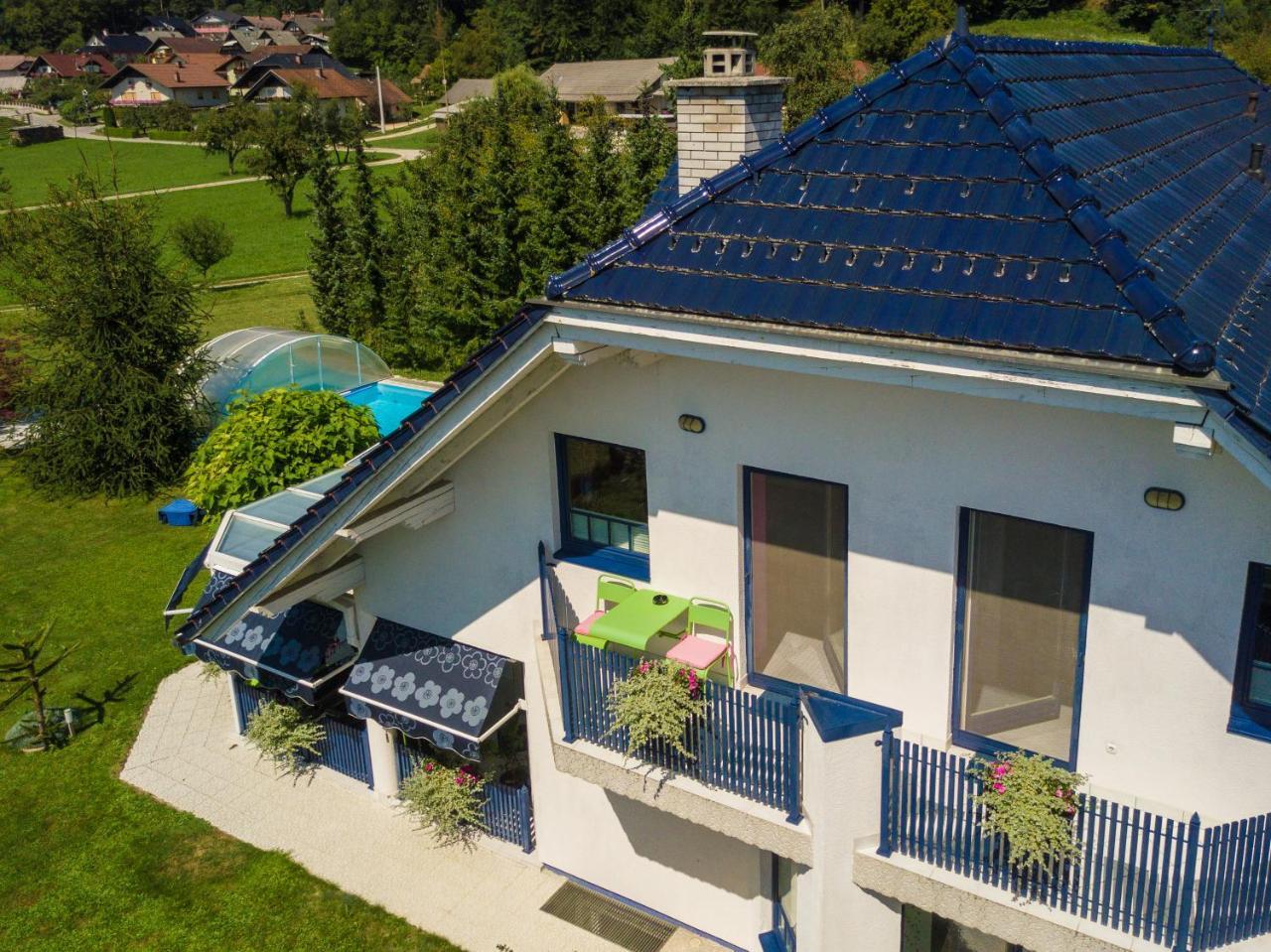 Modrin Apartments Kamnik Buitenkant foto